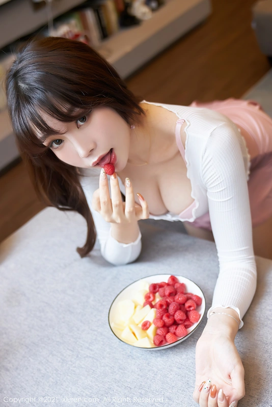 XIUREN秀人网 2021.04.25 NO.3344 - 芝芝Booty
